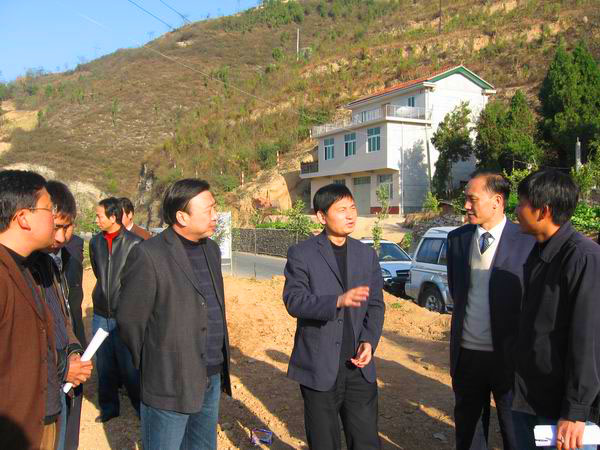 郑光照强调旬阳要以求真务实作风推动突破发展