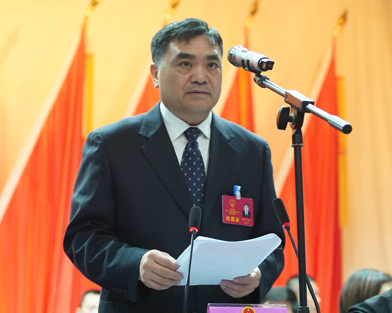 0陈主任主持.jpg